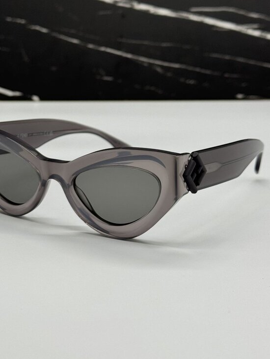 NEW FENDI FE40146I 20A SUNGLASSES GRAY WOMEN EYEWEAR FENDI main image 5